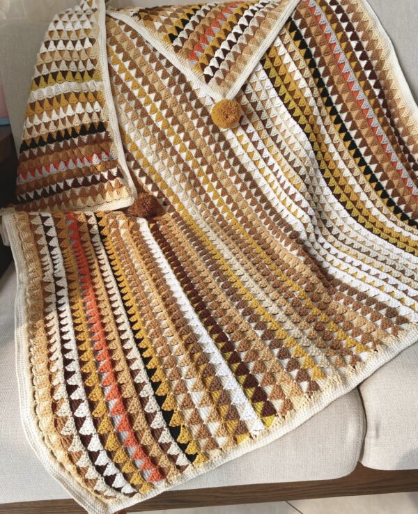 Handmade crochet small triangle blanket - Image 2